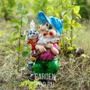 Фигура садовый Гном с зайчиком 43см полистоун F08036 - фото 20310