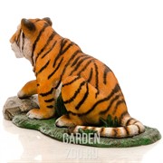 Фигура садовая Тигренок на камне стеклопластик U08923 - фото 27486