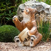 Фигура садовая Медведь с бочонком мёда полистоун F01214 - фото 28429