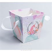 Коробка для цветов Трапеция 15*14,5*11см единорог на цветном - фото 41820