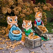 Кашпо Тигренок маленький сидит с ящиком U09009 - фото 45727