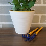 Горшок Конус 1,3л белый с вкладкой - фото 49093