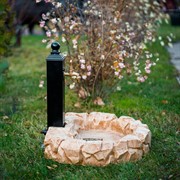 Колонка металлическая чёрная для сада со светлым поддоном под камень U09034 - фото 49425 Колонка металлическая чёрная для сада со светлым поддоном под камень U09034 - фото 49425