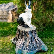 Фигура садовая Заяц на пне чёрно-белый полистоун F07062-WBL - фото 54746