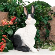 Фигура для сада Заяц чёрно-белый полистоун F01007-WBL - фото 54896