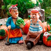 Фигура садовая Зять с тачкой полистоун F03074 - фото 56397