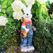 Фигура садовая Зайка с сумкой полистоун высота 60 см F07797 - фото 57623