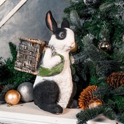 Кашпо садовое фигура Заяц с корзиной чёрно-белый U09092-WBL - фото 59835