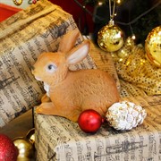 Фигура садовая Зайчонок коричневый полистоун U09089 - фото 60245