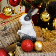 Фигура садовая Зайчонок для дачи бело-чёрный U09088-WBL - фото 60276