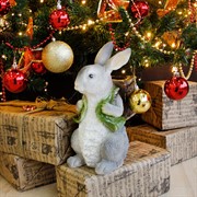 Фигура для сада Зайчик с рюкзачком серый U09092-Gray - фото 60293