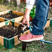 Кронштейн с краном для поливочного шланга на грядку металл 550-003Br - фото 63556