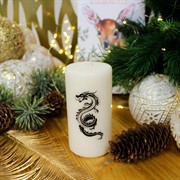 Свеча Цилиндр Дракон-6 с декором - фото 66883