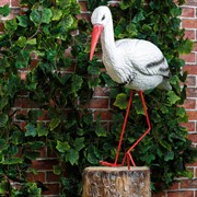 Фигура Аист садовый с поднятой лапкой (желтые ноги) F01185M - фото 68919