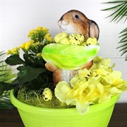 Фигура кашпо садовая Зайчонок с салатом U09090 - фото 68983