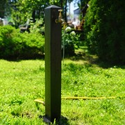 Колонка садовая чёрная водоразборная металл высота 73см 55-103 - фото 69739