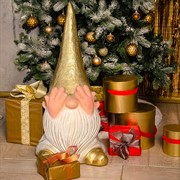 Фигура Гном невидец в колпаке бело-золотой стеклопластик F08369-WG - фото 71084