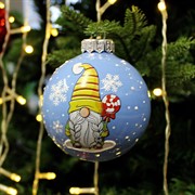 Шар ёлочный Сказочный гномик 80мм - фото 71518