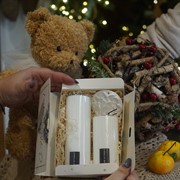 Подарочный набор 2 декоративные свечи и аромасаше - фото 71983