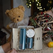 Подарочный набор из 2-х декоративных свечей и аромасаше - фото 71995