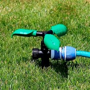 Ороситель 3-х рожковый вращающийся на ножке 3030 - фото 73609