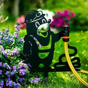 Фигура садовая Крот с держателем для шланга металл 801-215B - фото 73755