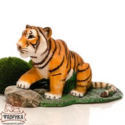 Фигура садовая Тигренок на камне стеклопластик U08923 - фото 9445
